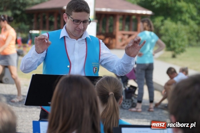 Zdjęcie w galerii na portalu naszraciborz.pl: W Szymocicach przywitali lato piknikiem  wiadomości z regionu