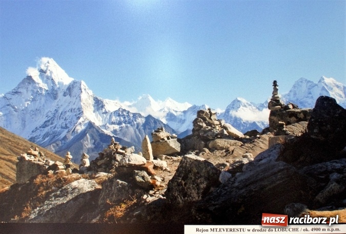 Zdjęcie w galerii na portalu naszraciborz.pl: Wystawa fotografii Janusza Mendyka w bibliotece  wiadomości z regionu
