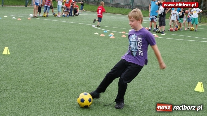 Zdjęcie w galerii na portalu naszraciborz.pl: Pierwszy gwizdek na Lecie z biblioteką  wiadomości z regionu