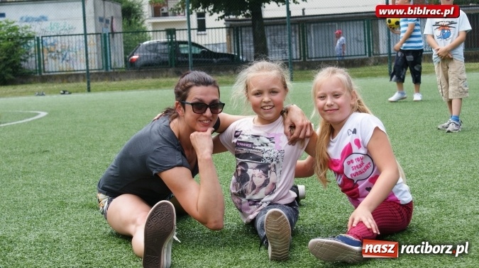Zdjęcie w galerii na portalu naszraciborz.pl: Pierwszy gwizdek na Lecie z biblioteką  wiadomości z regionu