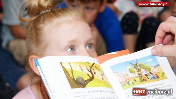 Zdjęcie w galerii na portalu naszraciborz.pl: Pierwszy gwizdek na Lecie z biblioteką  wiadomości z regionu