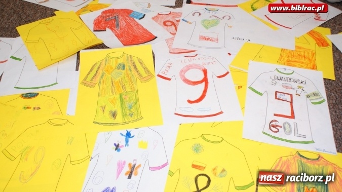 Zdjęcie w galerii na portalu naszraciborz.pl: Pierwszy gwizdek na Lecie z biblioteką  wiadomości z regionu