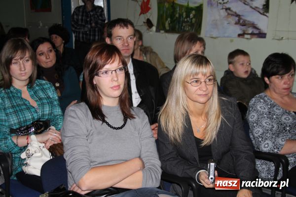 Zdjęcie w galerii na portalu naszraciborz.pl: Barwna jesień w MDK wiadomości z regionu