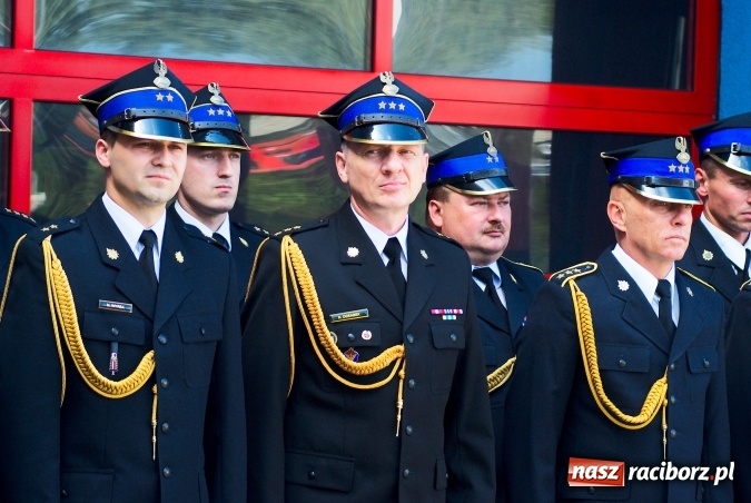 Zdjęcie w galerii na portalu naszraciborz.pl: Komendant Jan Krolik przeszedł na emeryturę wiadomości z regionu