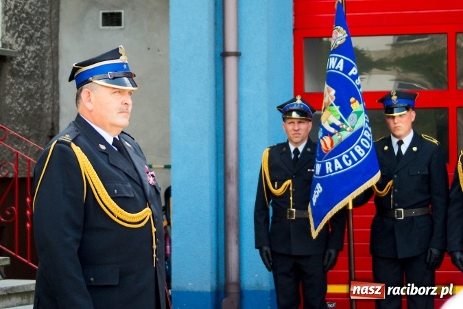 Zdjęcie w galerii na portalu naszraciborz.pl: Komendant Jan Krolik przeszedł na emeryturę wiadomości z regionu