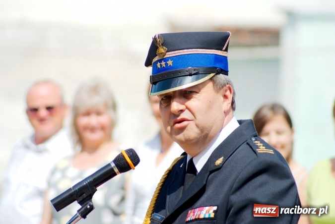 Zdjęcie w galerii na portalu naszraciborz.pl: Komendant Jan Krolik przeszedł na emeryturę wiadomości z regionu