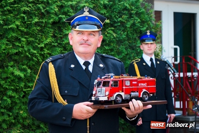 Zdjęcie w galerii na portalu naszraciborz.pl: Komendant Jan Krolik przeszedł na emeryturę wiadomości z regionu