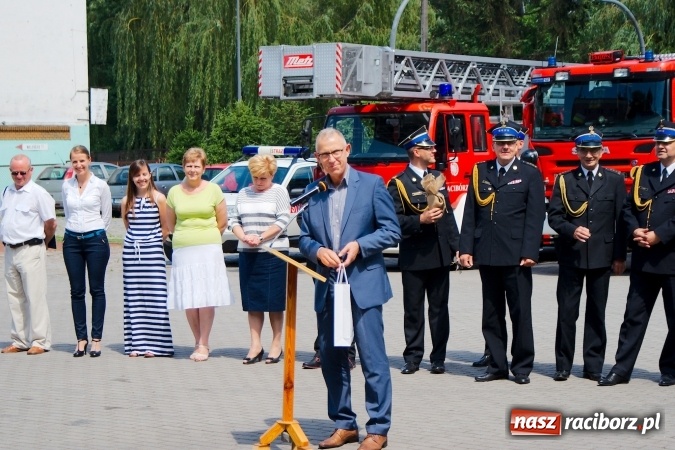 Zdjęcie w galerii na portalu naszraciborz.pl: Komendant Jan Krolik przeszedł na emeryturę wiadomości z regionu