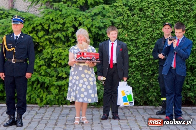 Zdjęcie w galerii na portalu naszraciborz.pl: Komendant Jan Krolik przeszedł na emeryturę wiadomości z regionu