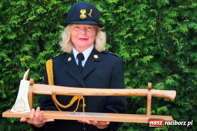 Zdjęcie w galerii na portalu naszraciborz.pl: Komendant Jan Krolik przeszedł na emeryturę wiadomości z regionu