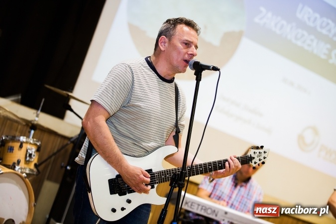 Zdjęcie w galerii na portalu naszraciborz.pl: Zakończenie Roku Akademickiego w Instytucie Studi&oacute;w Edukacyjnych i Sztuki wiadomości z regionu