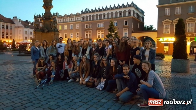 Zdjęcie w galerii na portalu naszraciborz.pl: Niemieccy przyjaciele w II LO - wymiana polsko-niemiecka  wiadomości z regionu