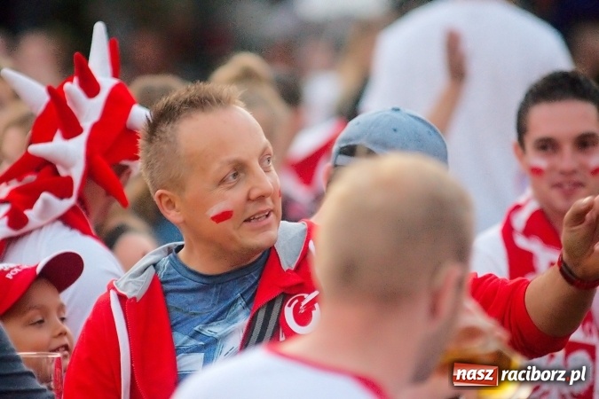 Zdjęcie w galerii na portalu naszraciborz.pl: Radość i łzy w ogródku Braxtonu  wiadomości z regionu