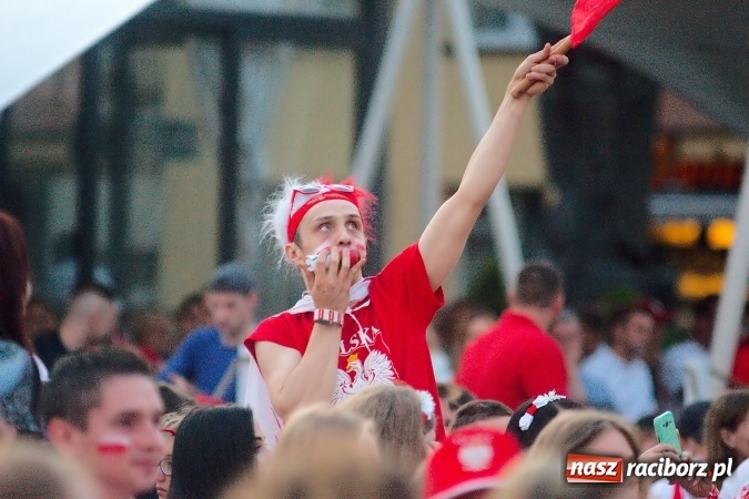 Zdjęcie w galerii na portalu naszraciborz.pl: Radość i łzy w ogródku Braxtonu  wiadomości z regionu