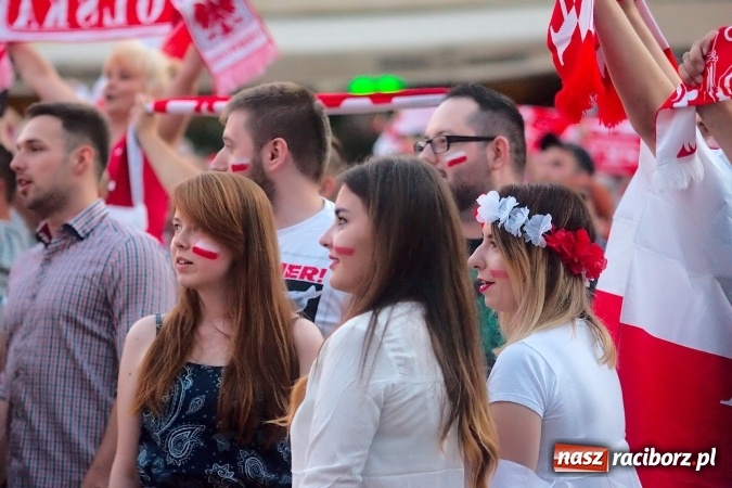 Zdjęcie w galerii na portalu naszraciborz.pl: Radość i łzy w ogródku Braxtonu  wiadomości z regionu