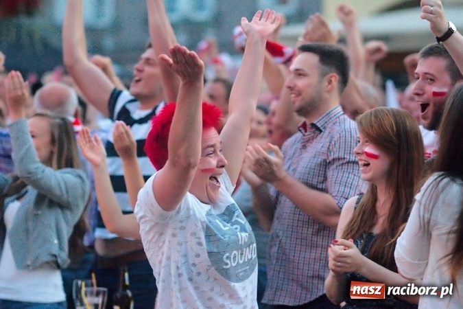 Zdjęcie w galerii na portalu naszraciborz.pl: Radość i łzy w ogródku Braxtonu  wiadomości z regionu