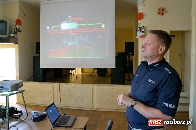 Zdjęcie w galerii na portalu naszraciborz.pl: Stop pijanym kierowcom - spotkanie policjantów z osadzonymi w zakładzie karnym  wiadomości z regionu