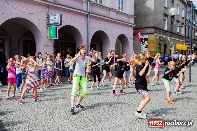 Zdjęcie w galerii na portalu naszraciborz.pl: Podsumowanie warsztatów tanecznych przy RCI wiadomości z regionu