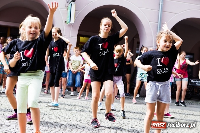 Zdjęcie w galerii na portalu naszraciborz.pl: Podsumowanie warsztatów tanecznych przy RCI wiadomości z regionu