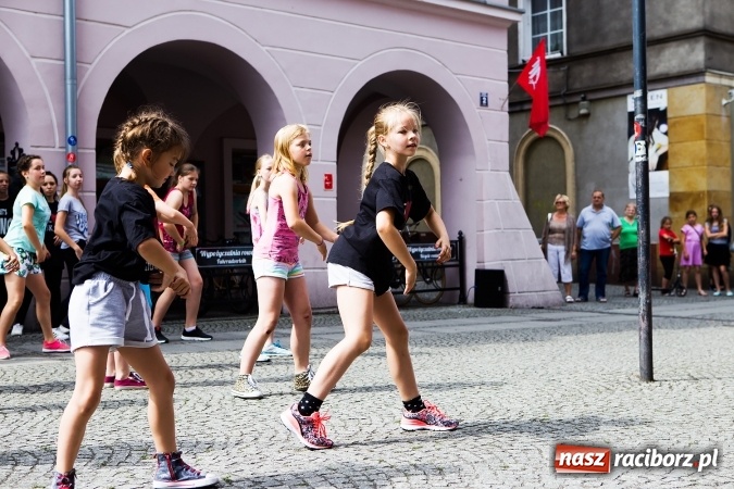 Zdjęcie w galerii na portalu naszraciborz.pl: Podsumowanie warsztatów tanecznych przy RCI wiadomości z regionu