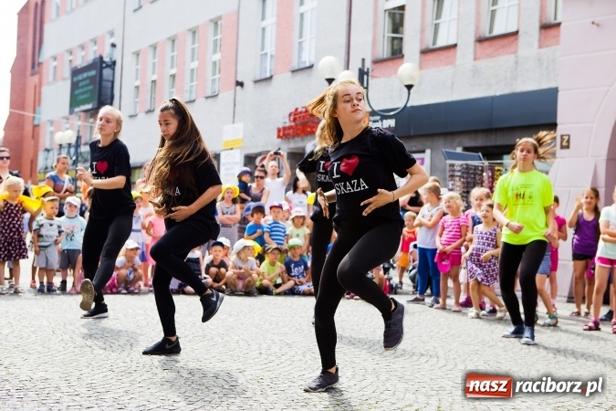 Zdjęcie w galerii na portalu naszraciborz.pl: Podsumowanie warsztatów tanecznych przy RCI wiadomości z regionu