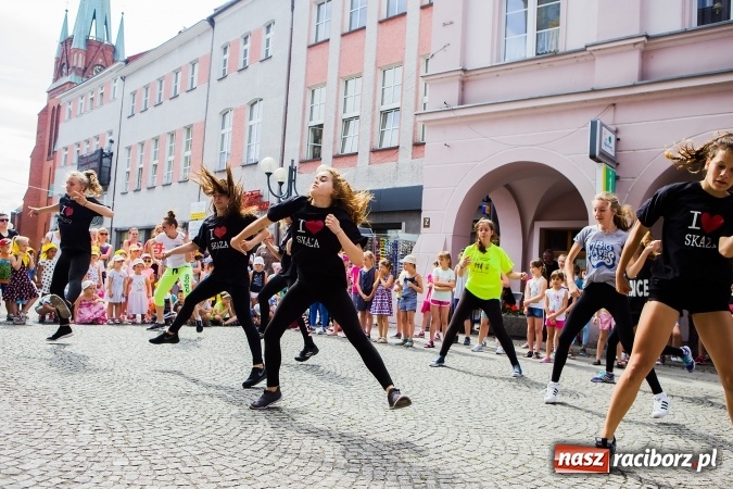 Zdjęcie w galerii na portalu naszraciborz.pl: Podsumowanie warsztatów tanecznych przy RCI wiadomości z regionu