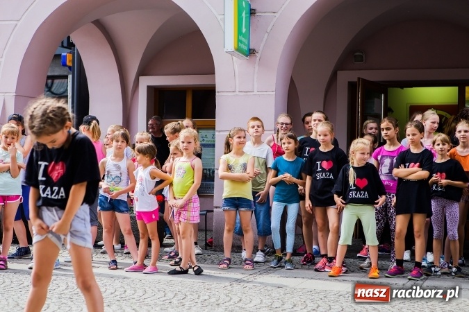 Zdjęcie w galerii na portalu naszraciborz.pl: Podsumowanie warsztatów tanecznych przy RCI wiadomości z regionu