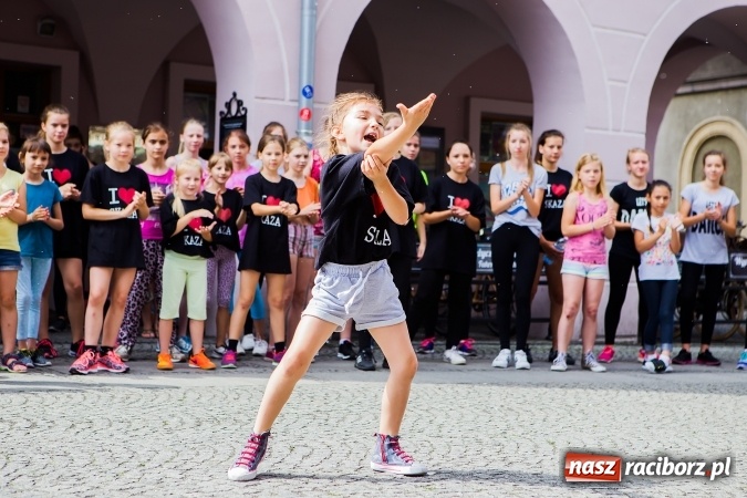 Zdjęcie w galerii na portalu naszraciborz.pl: Podsumowanie warsztatów tanecznych przy RCI wiadomości z regionu
