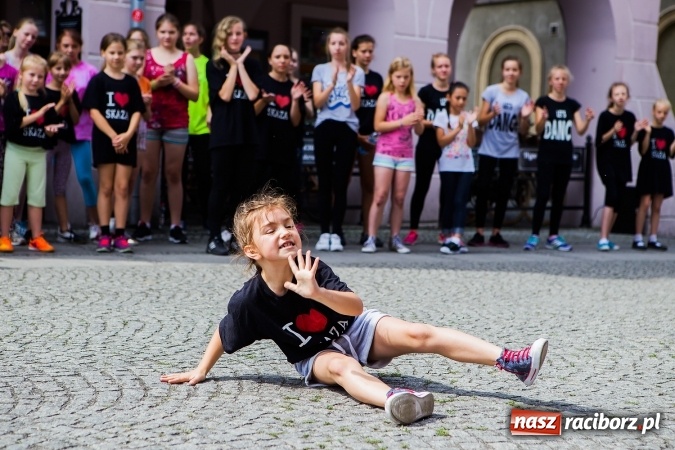Zdjęcie w galerii na portalu naszraciborz.pl: Podsumowanie warsztatów tanecznych przy RCI wiadomości z regionu