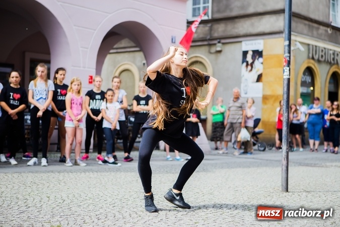 Zdjęcie w galerii na portalu naszraciborz.pl: Podsumowanie warsztatów tanecznych przy RCI wiadomości z regionu
