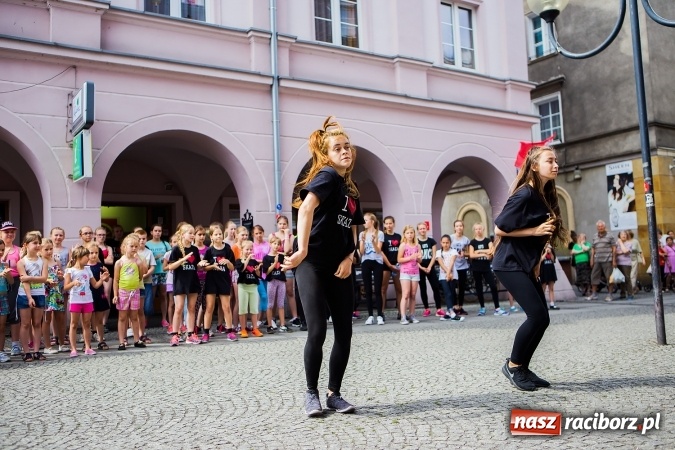 Zdjęcie w galerii na portalu naszraciborz.pl: Podsumowanie warsztatów tanecznych przy RCI wiadomości z regionu