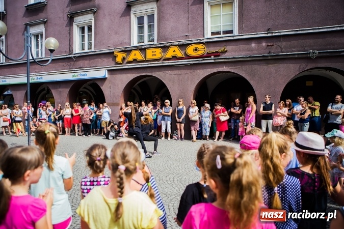 Zdjęcie w galerii na portalu naszraciborz.pl: Podsumowanie warsztatów tanecznych przy RCI wiadomości z regionu