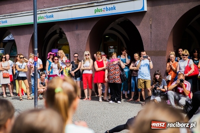 Zdjęcie w galerii na portalu naszraciborz.pl: Podsumowanie warsztatów tanecznych przy RCI wiadomości z regionu