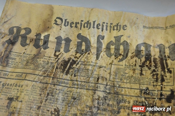 Zdjęcie w galerii na portalu naszraciborz.pl: W Krzanowicach robotnicy natrafili dziś na skarb. Zobacz, co znaleziono! wiadomości z regionu