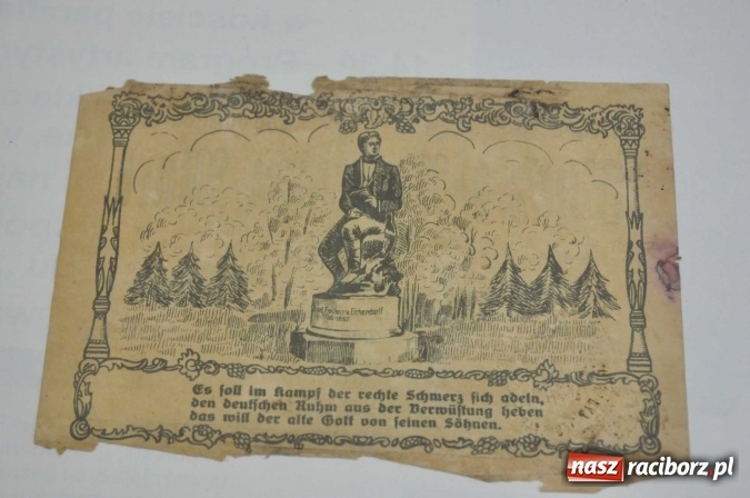 Zdjęcie w galerii na portalu naszraciborz.pl: W Krzanowicach robotnicy natrafili dziś na skarb. Zobacz, co znaleziono! wiadomości z regionu