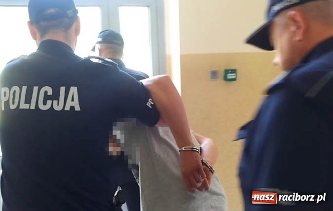 Zdjęcie w galerii na portalu naszraciborz.pl: Oszukiwali seniorów. Są już w rękach policji  wiadomości z regionu