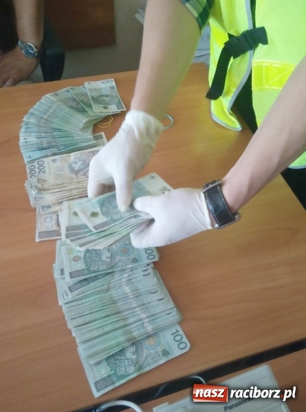 Zdjęcie w galerii na portalu naszraciborz.pl: Oszukiwali seniorów. Są już w rękach policji  wiadomości z regionu