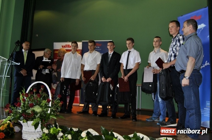 Zdjęcie w galerii na portalu naszraciborz.pl: Uczniowie OSZ RAFAKO zakończyli rok szkolny wiadomości z regionu