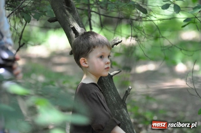 Zdjęcie w galerii na portalu naszraciborz.pl: Manewry wojów w Oborze. W tym roku polała się krew! FOTO I WIDEO wiadomości z regionu