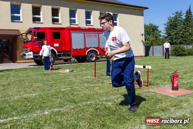Zdjęcie w galerii na portalu naszraciborz.pl: Młodzieżowe drużyny pożarnicze walczyły w Krzyżanowicach wiadomości z regionu