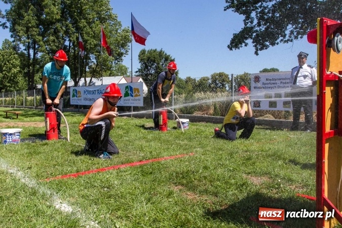 Zdjęcie w galerii na portalu naszraciborz.pl: Młodzieżowe drużyny pożarnicze walczyły w Krzyżanowicach wiadomości z regionu