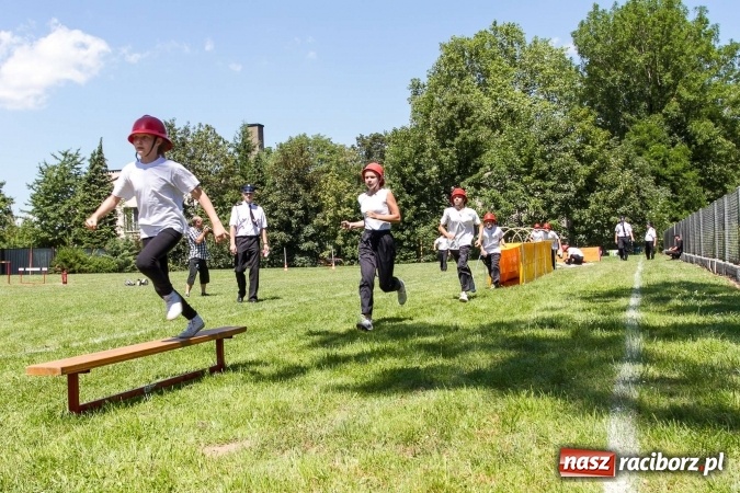 Zdjęcie w galerii na portalu naszraciborz.pl: Młodzieżowe drużyny pożarnicze walczyły w Krzyżanowicach wiadomości z regionu
