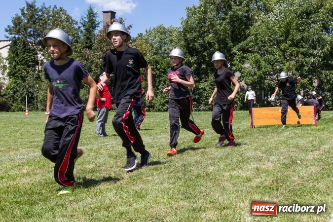 Zdjęcie w galerii na portalu naszraciborz.pl: Młodzieżowe drużyny pożarnicze walczyły w Krzyżanowicach wiadomości z regionu