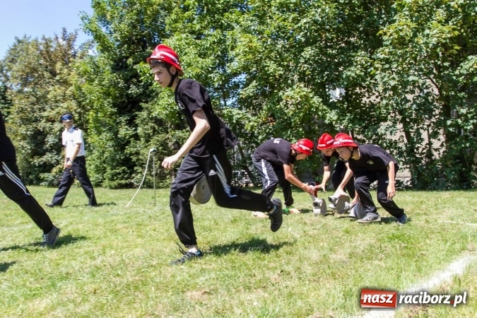 Zdjęcie w galerii na portalu naszraciborz.pl: Młodzieżowe drużyny pożarnicze walczyły w Krzyżanowicach wiadomości z regionu
