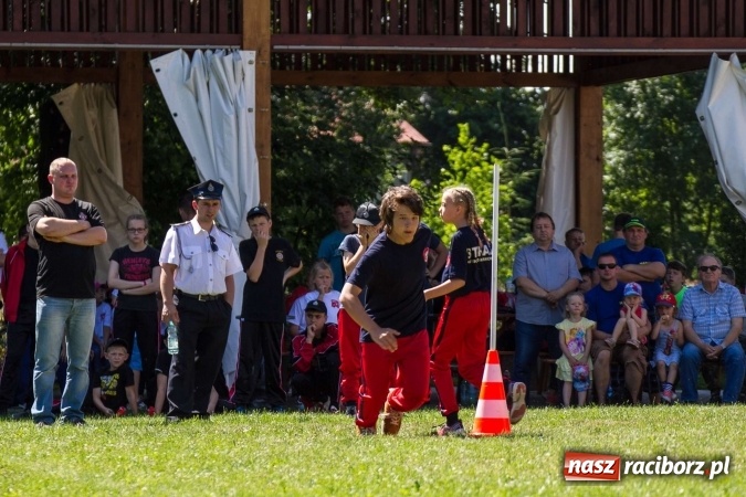Zdjęcie w galerii na portalu naszraciborz.pl: Młodzieżowe drużyny pożarnicze walczyły w Krzyżanowicach wiadomości z regionu