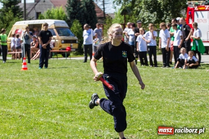 Zdjęcie w galerii na portalu naszraciborz.pl: Młodzieżowe drużyny pożarnicze walczyły w Krzyżanowicach wiadomości z regionu