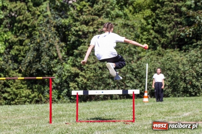 Zdjęcie w galerii na portalu naszraciborz.pl: Młodzieżowe drużyny pożarnicze walczyły w Krzyżanowicach wiadomości z regionu