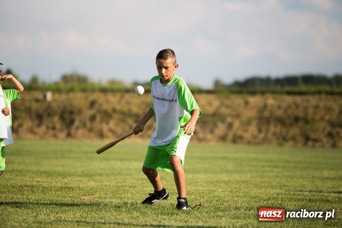 Zdjęcie w galerii na portalu naszraciborz.pl: Turniej dzieci w piłce palantowej o Puchar Starosty Raciborskiego wiadomości z regionu