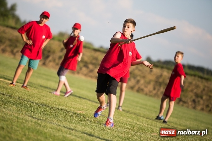 Zdjęcie w galerii na portalu naszraciborz.pl: Turniej dzieci w piłce palantowej o Puchar Starosty Raciborskiego wiadomości z regionu