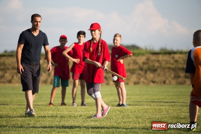 Zdjęcie w galerii na portalu naszraciborz.pl: Turniej dzieci w piłce palantowej o Puchar Starosty Raciborskiego wiadomości z regionu